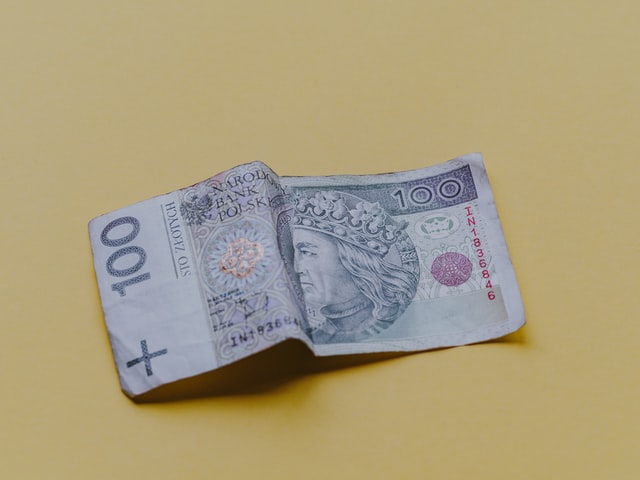 Cenne polskie banknoty współczesne: Na co zwrócić uwagę w swoim portfelu?
